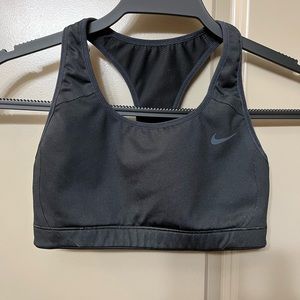 Black Nike Sports Bra size S
